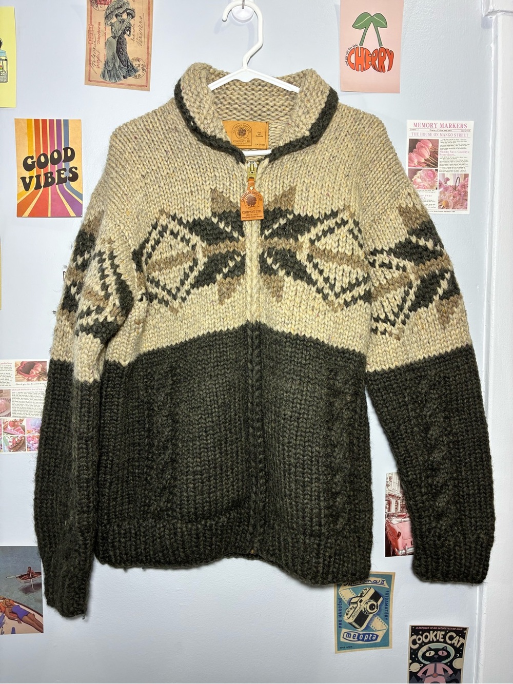 Handknit Two-Tone Fair Isle Wool Zip Cardigan Jacket - Beige & Dark Olive